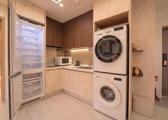 Prana Full-service In Gangnam 5 Min Metro